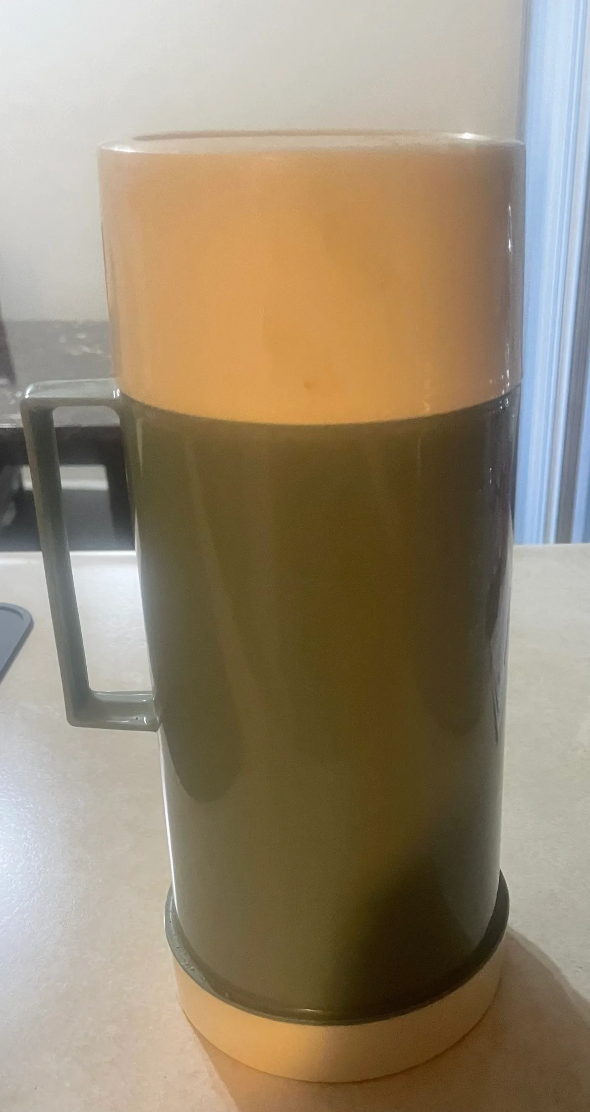 Large Vintage Thermos image indicator(2)