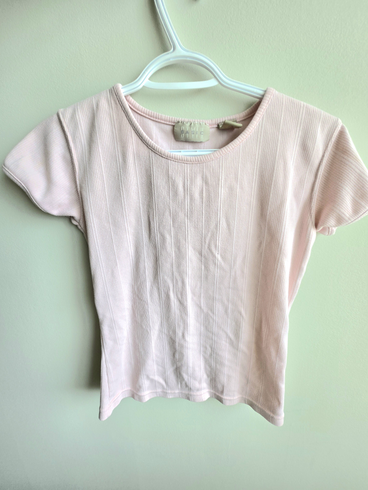 Pink Ribbed Tshirt - Small 🧡