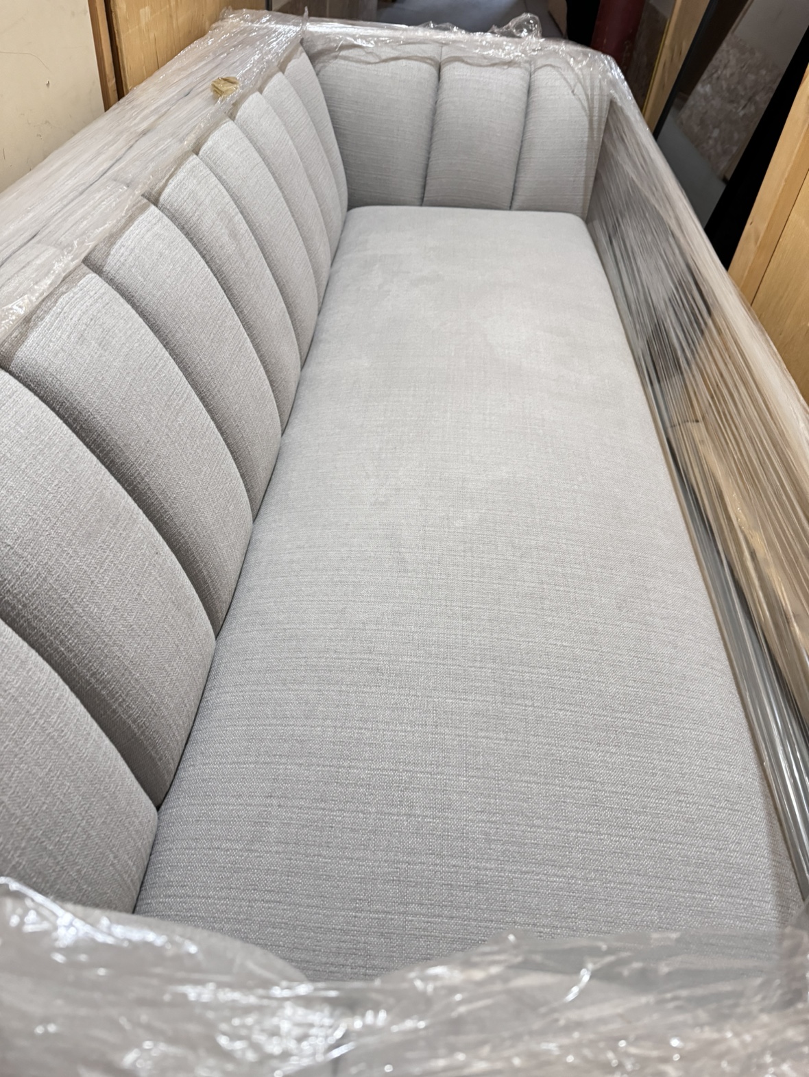 Mid-Century Modern Sofa - Sunpan - photo 4
