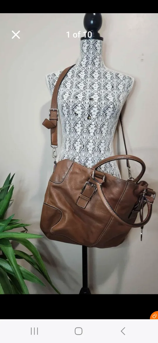 Michael Kors Leather Bag thumbnail