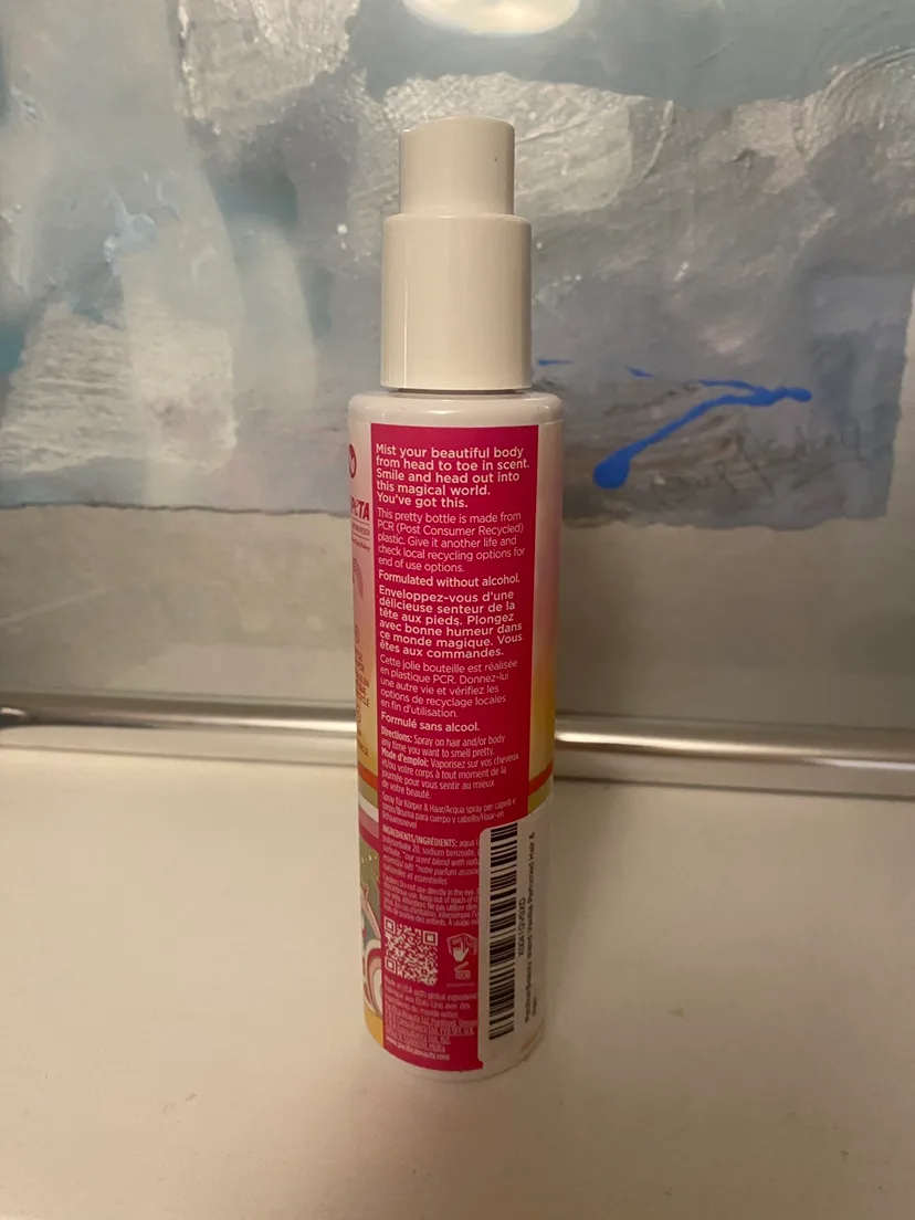 Perfumed Hair & Body Mist, Island Vanilla , 6 fl oz (177 ml) image indicator(3)