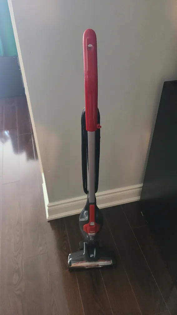 Cordless Vacuum thumbnail
