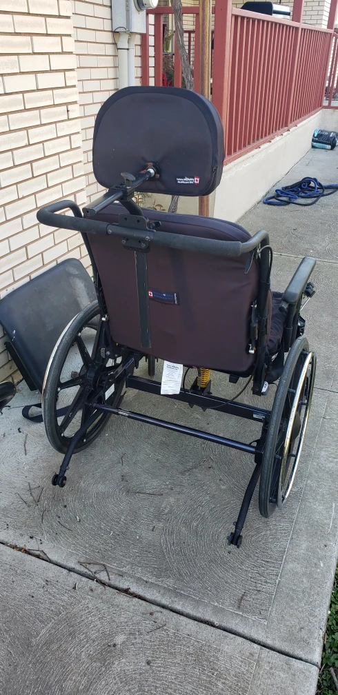 Wheelchair LG with ROHO cushion. - photo 3