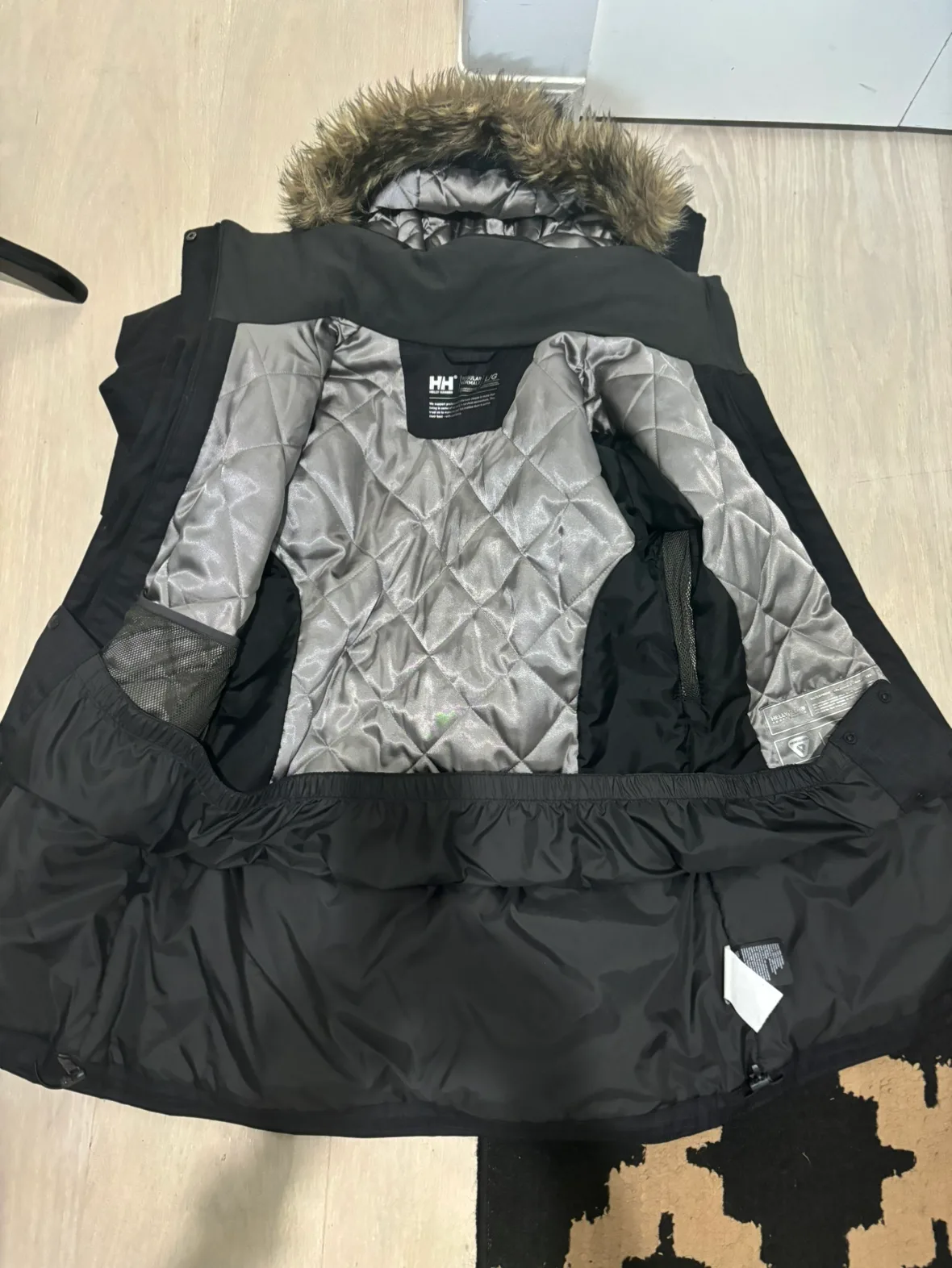 Helly Hansen Winter Jacket/Ski/Snowbaord jacket image indicator(5)