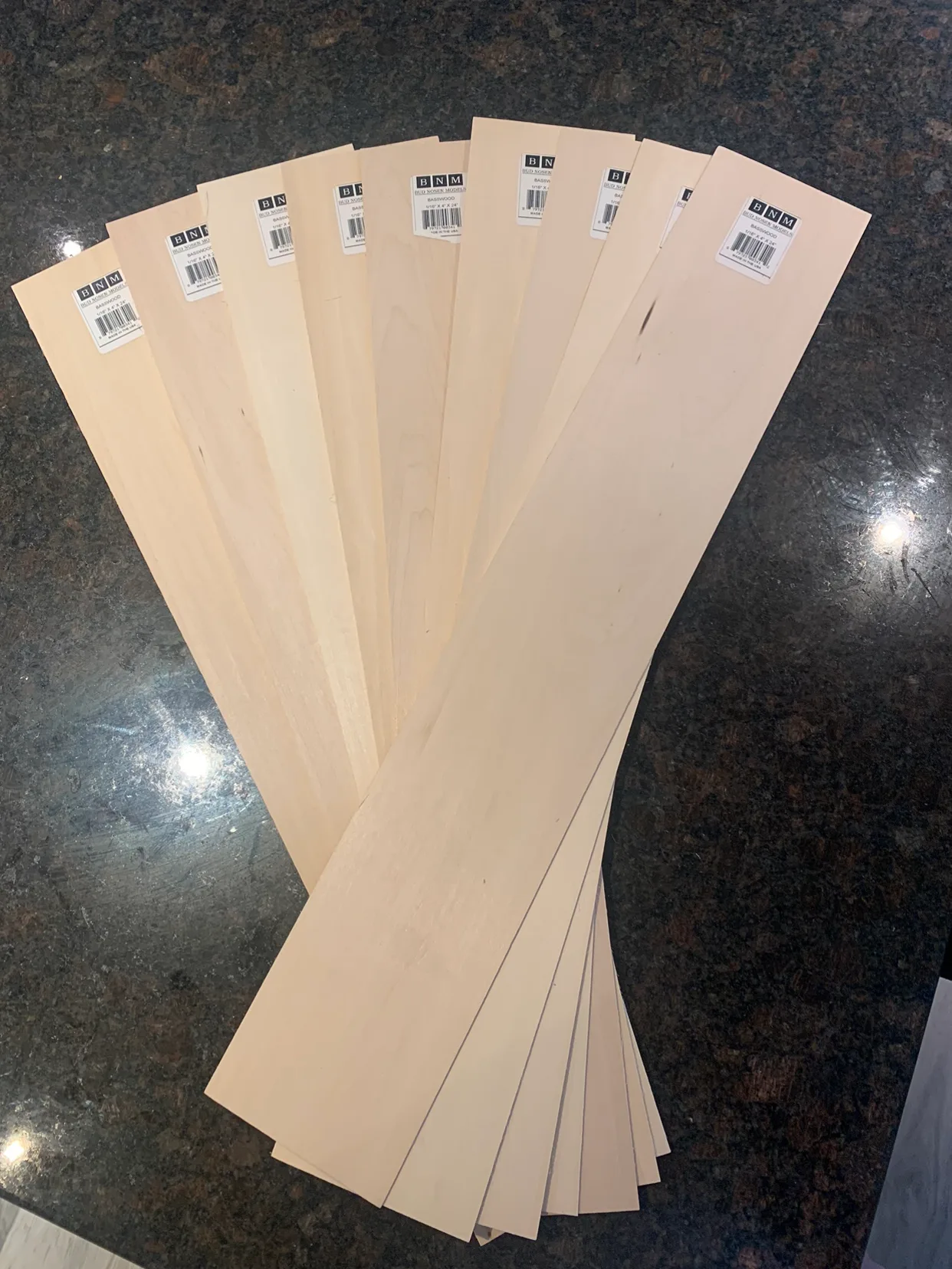 🥕Basswood 1/16" x 4" x 24" (9 pieces) thumbnail