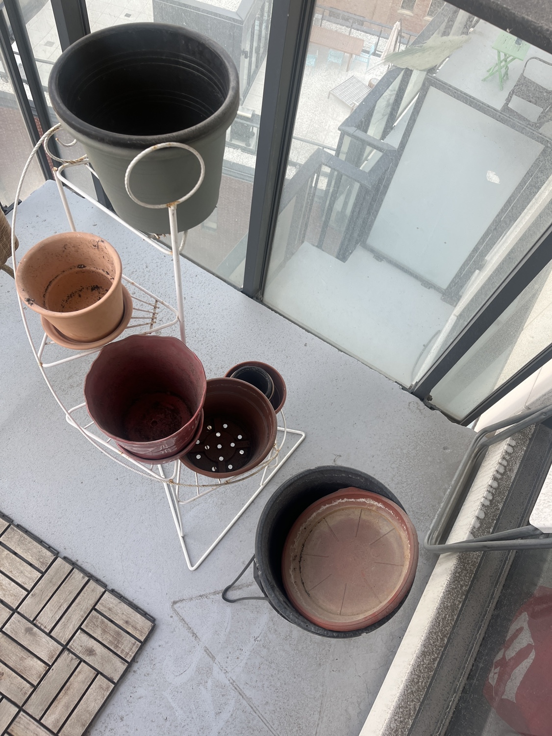 Plant Stand and Pots