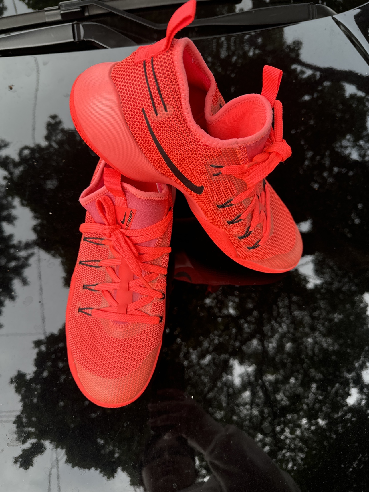 Nike hypershift pink best sale