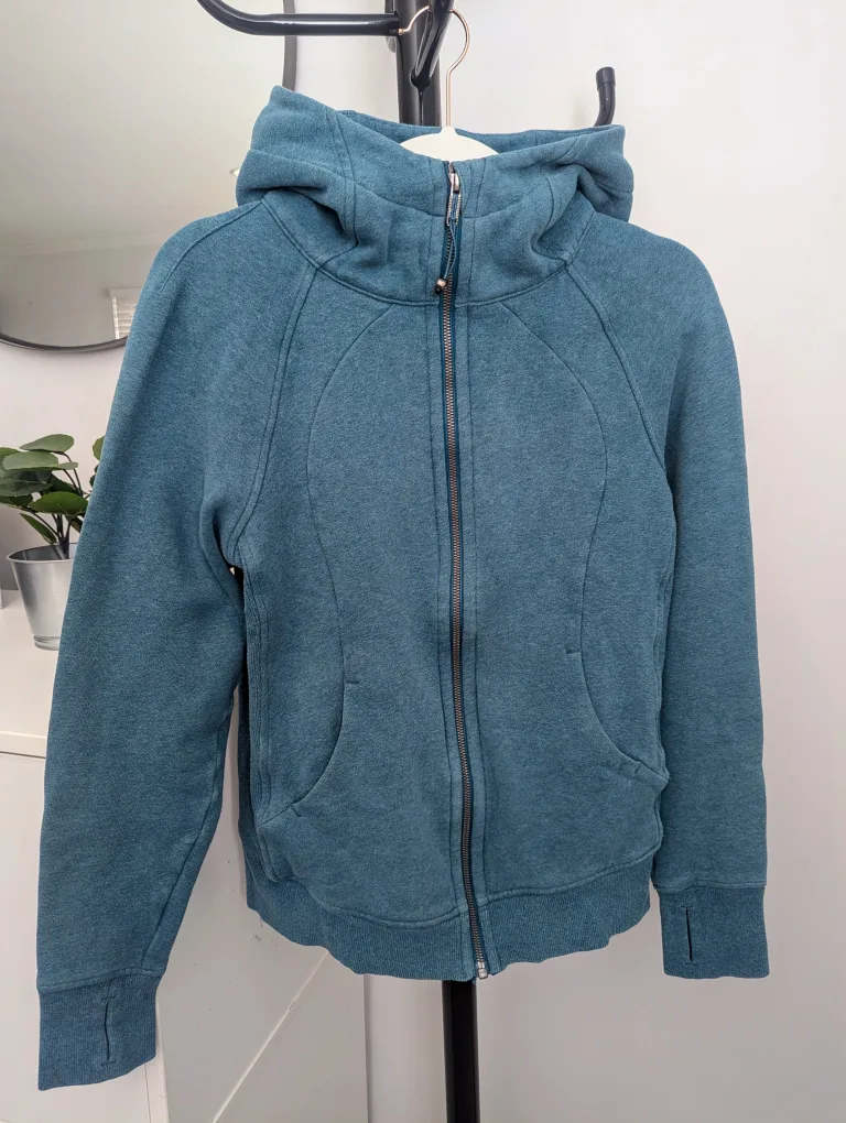Lululemon Full Zip Scuba Hoodie Size 8 thumbnail