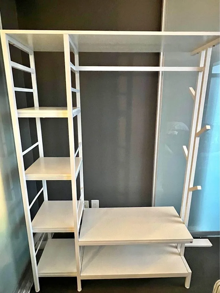 Closet System Walk-In thumbnail