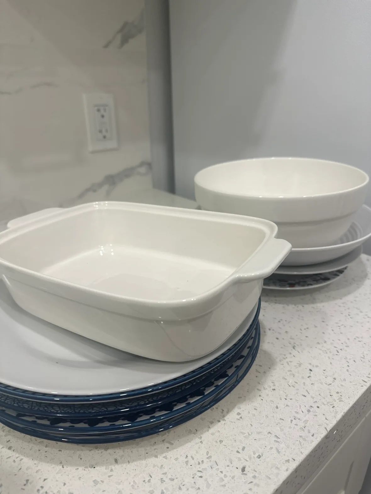 Free Crockery - Dish, Plates and Bowl