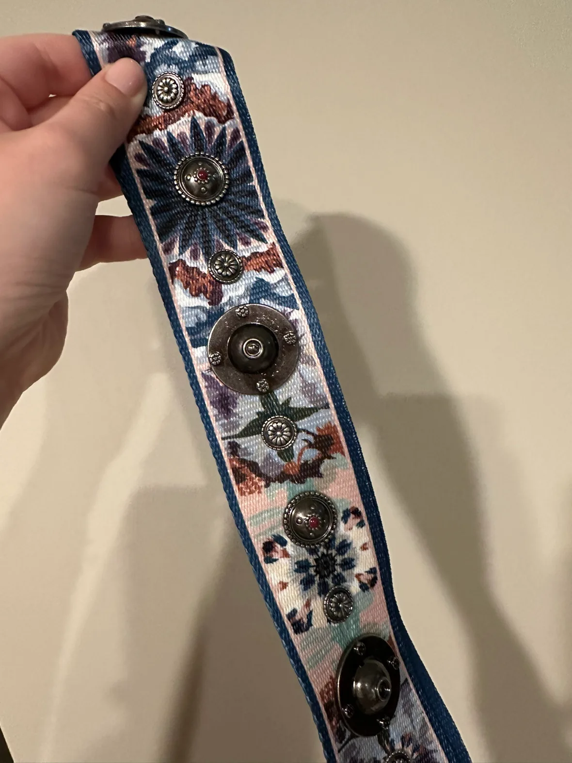 Beautiful Bag Strap image indicator(2)