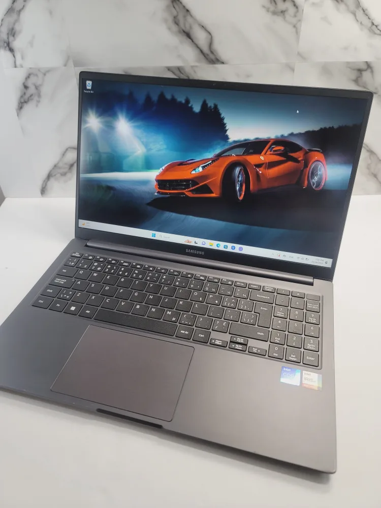 Samsung Notebook Corei7 12 generation image indicator(10)