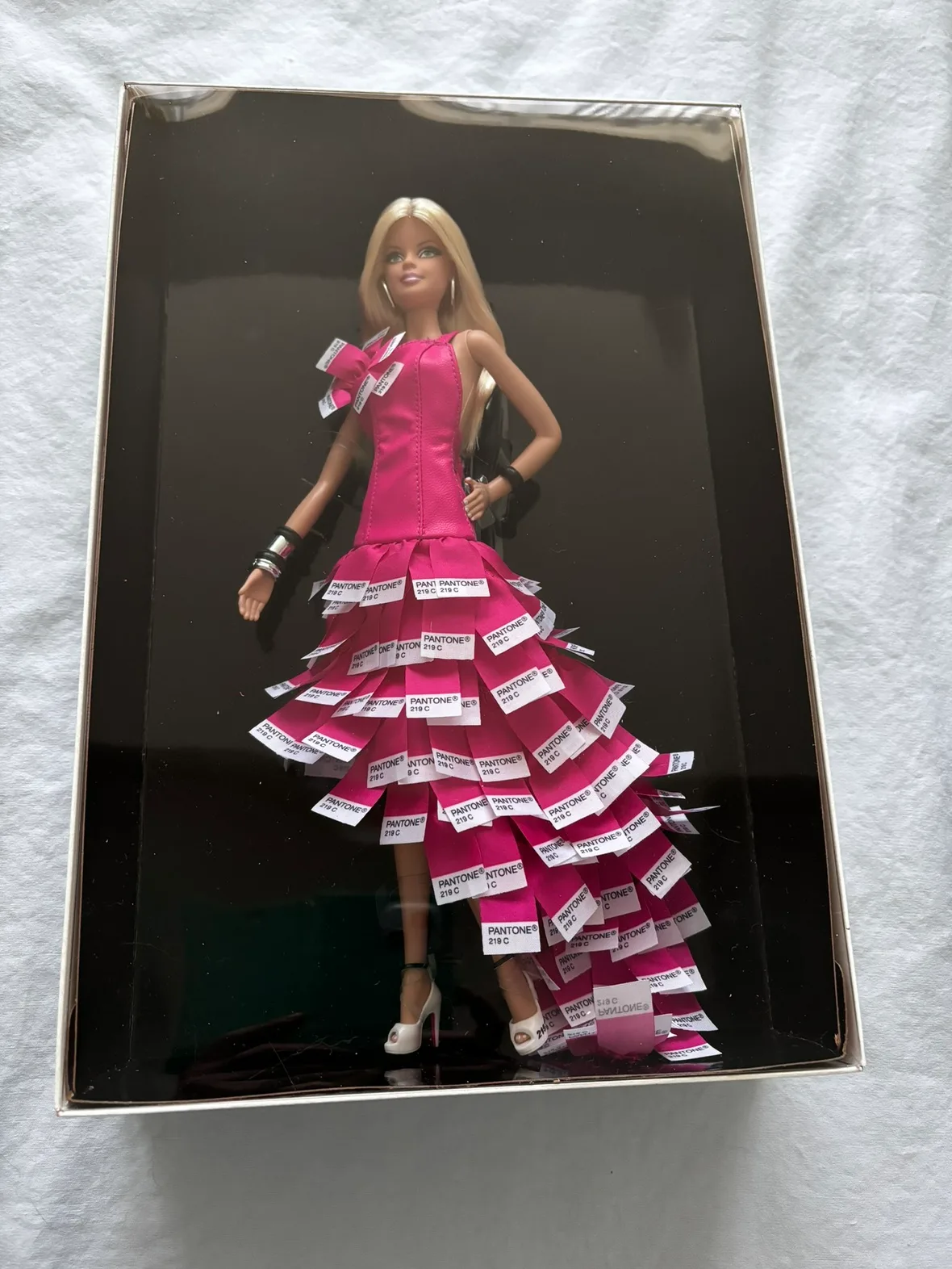 Limited edition Barbie Doll Pop Couture Pink in Pantone image indicator(6)