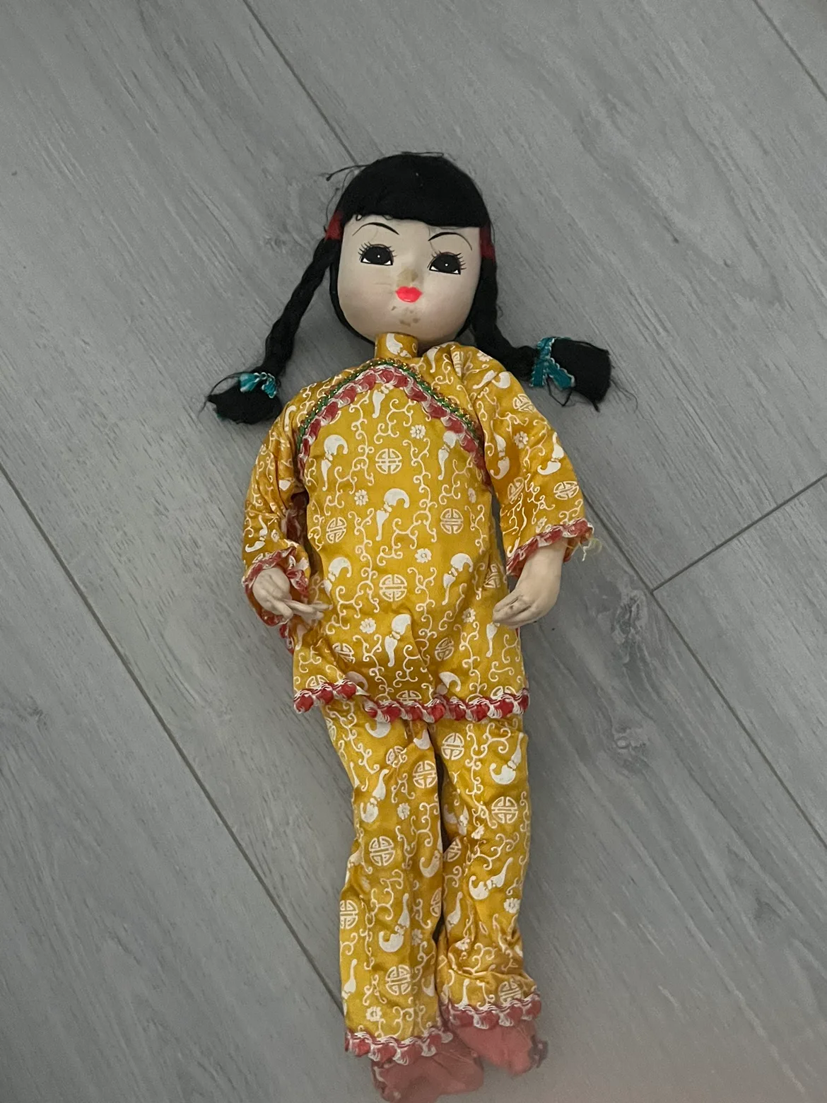 Vintage Dolls image indicator(4)