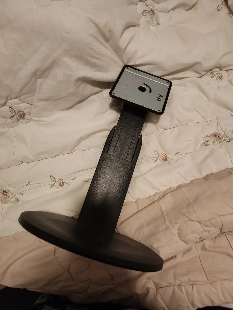 Monitor Stand #freecycle thumbnail