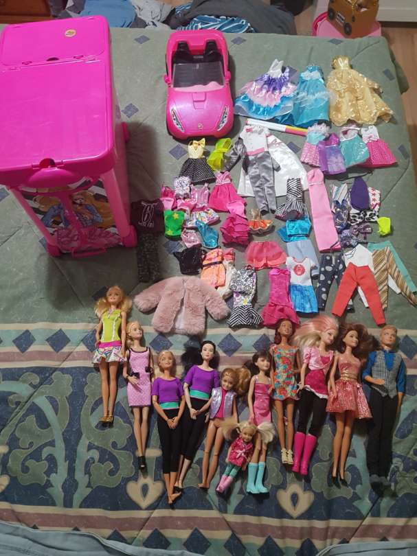 Barbie doll set