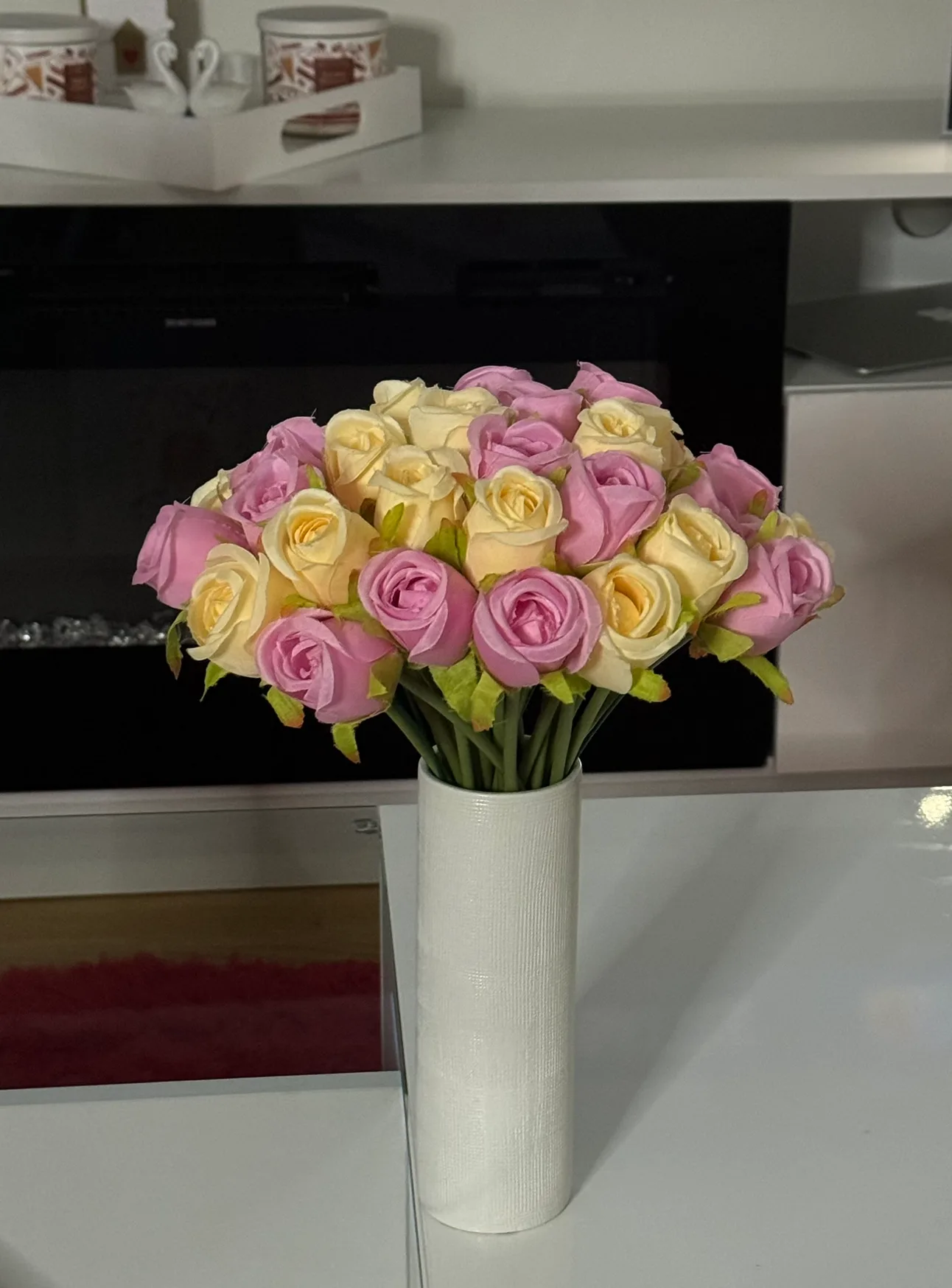 Artificial Rose Bouquet thumbnail
