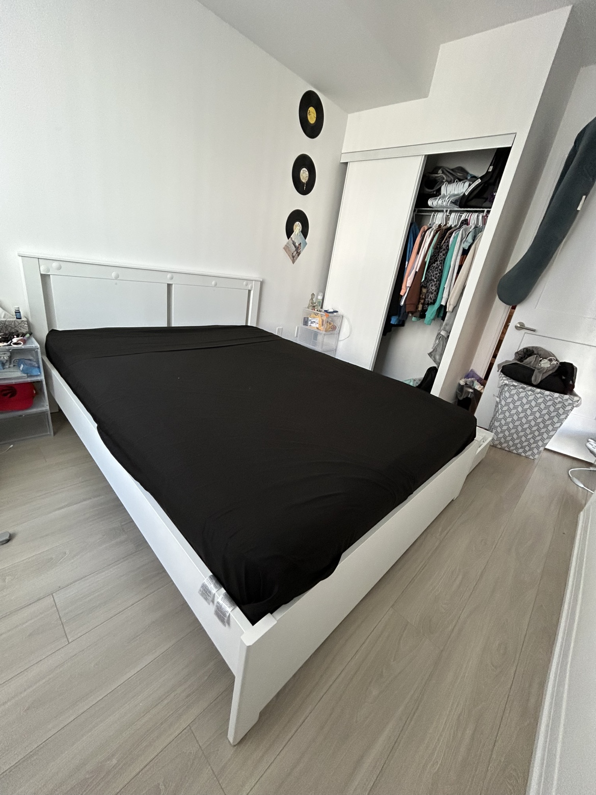 Queen White Bed Frame - photo 3