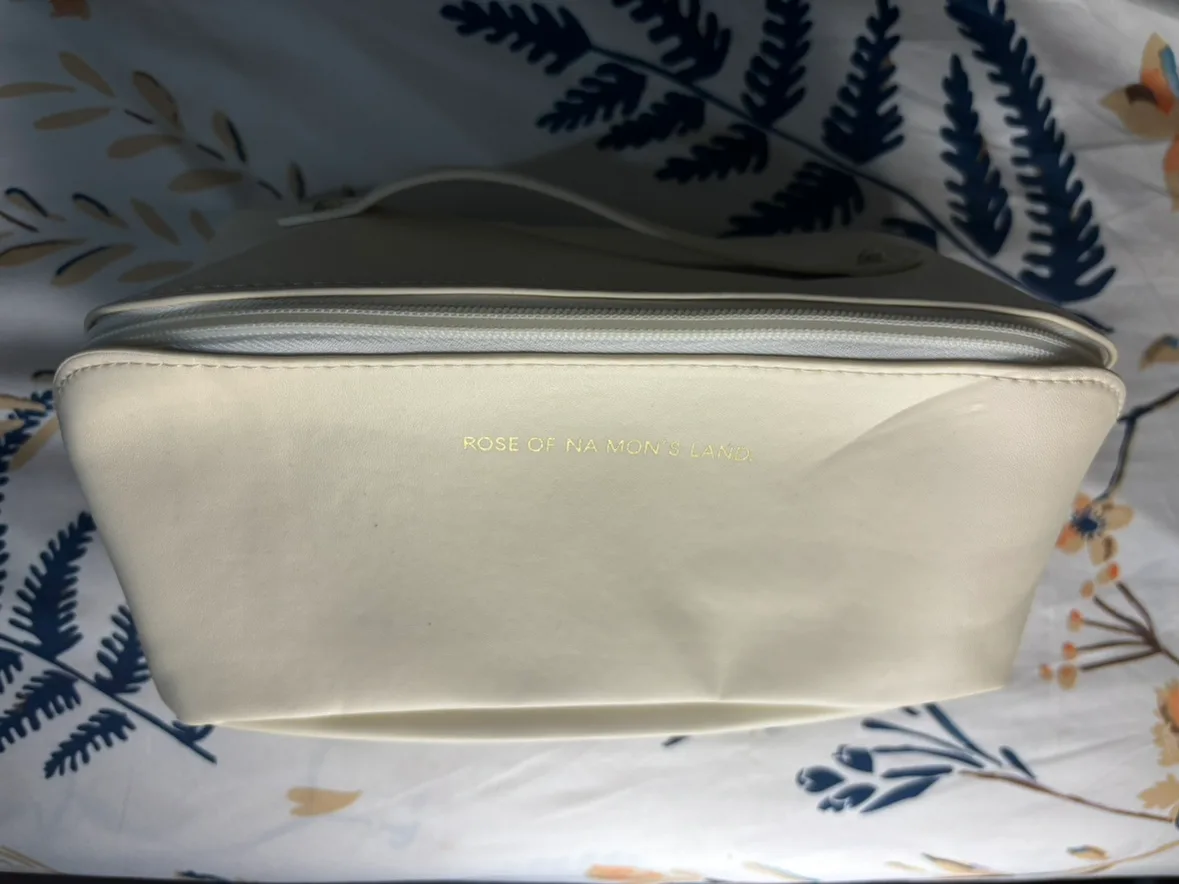 Rose of No Man's Land Makeup Bag 🌸 image indicator(2)