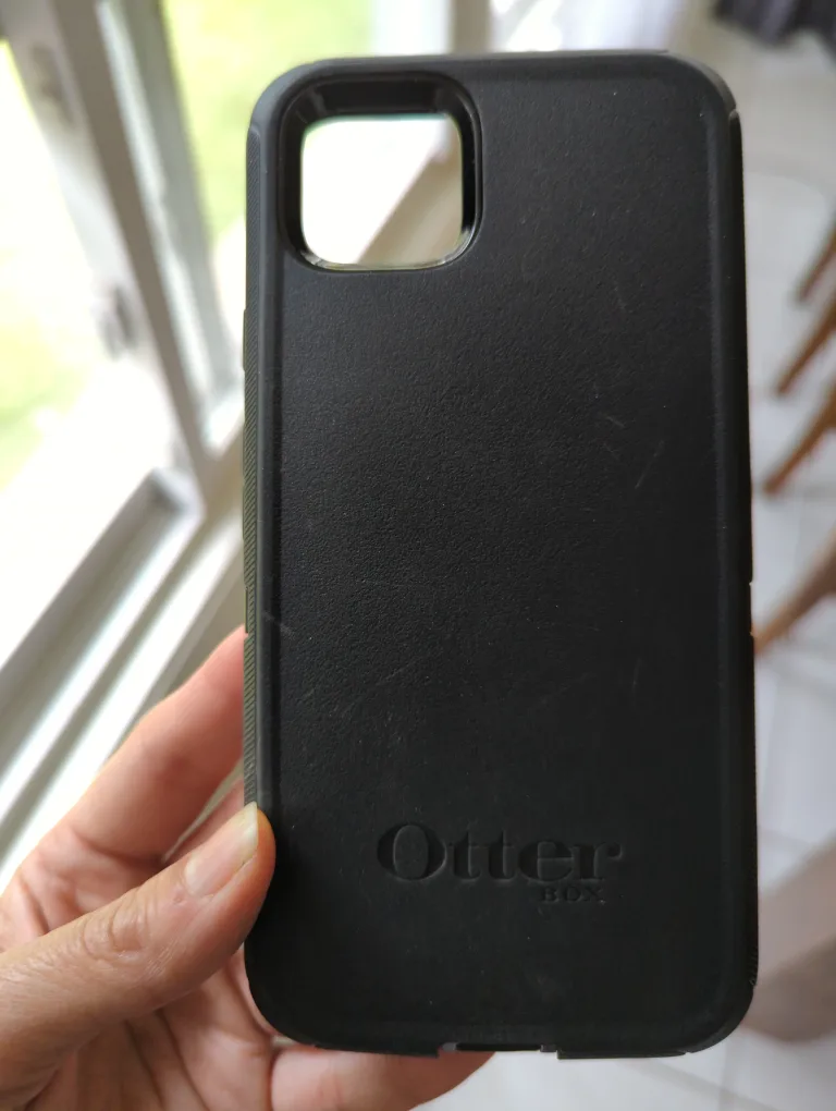 OtterBox symmetry Series case thumbnail