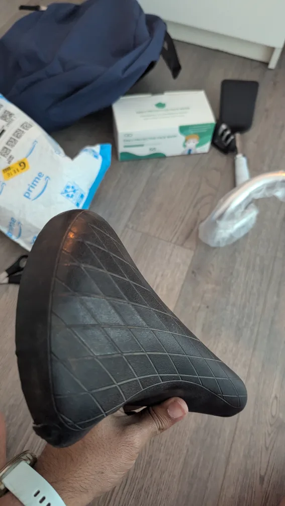 Vintage bike seat cushioned - Raleigh image indicator(3)