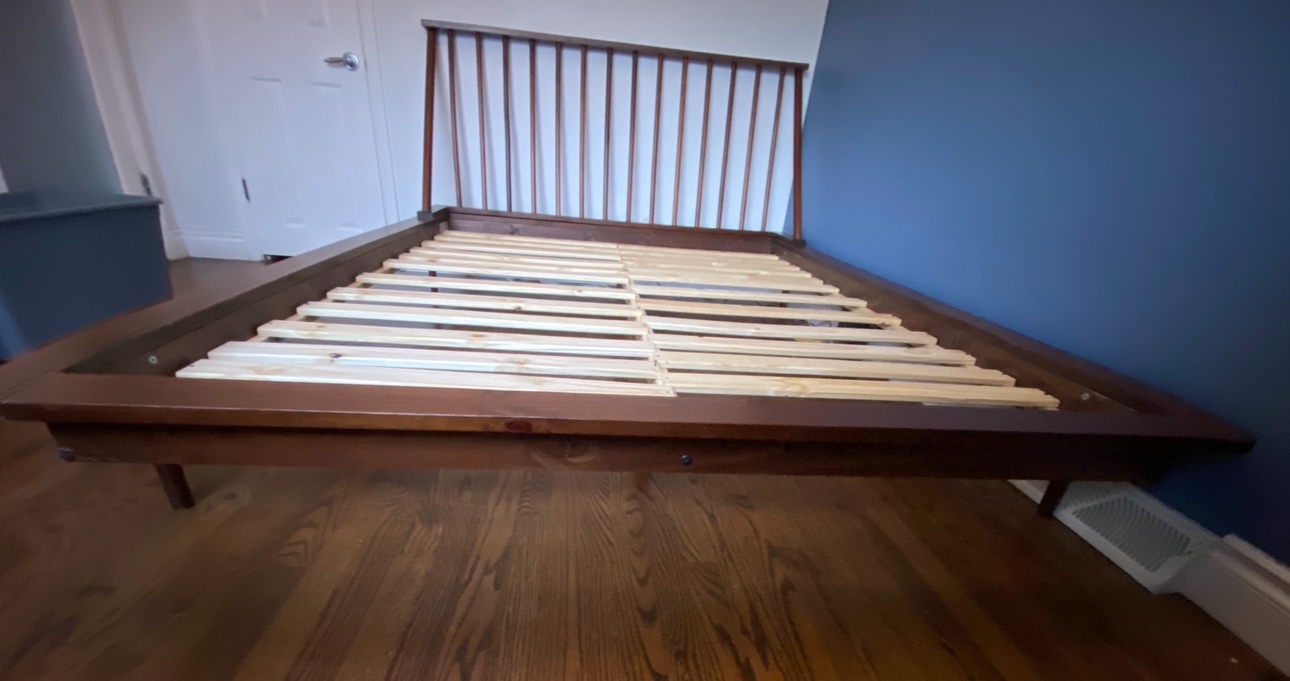 Walker Edison Spindle 100% pine Wood queen Bed & mattress - photo 3