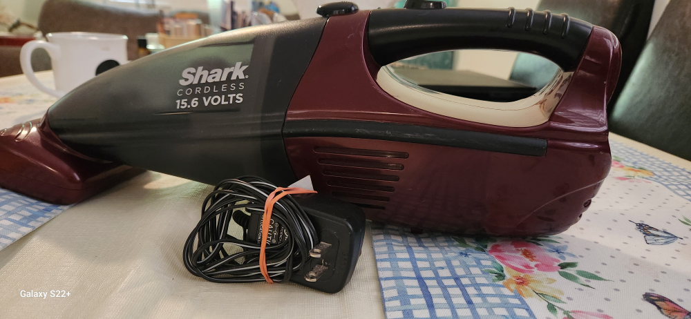 shark cordless handheld vacuum