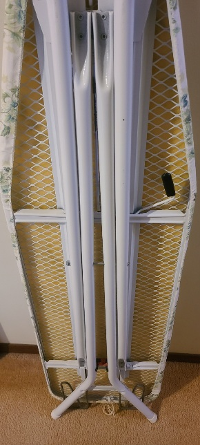 Ironing Board for all your ironing needs - photo 5