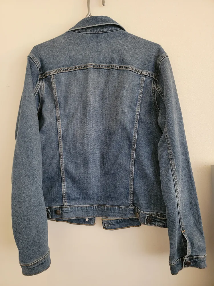 Like New Gap Denim Jacket image indicator(4)