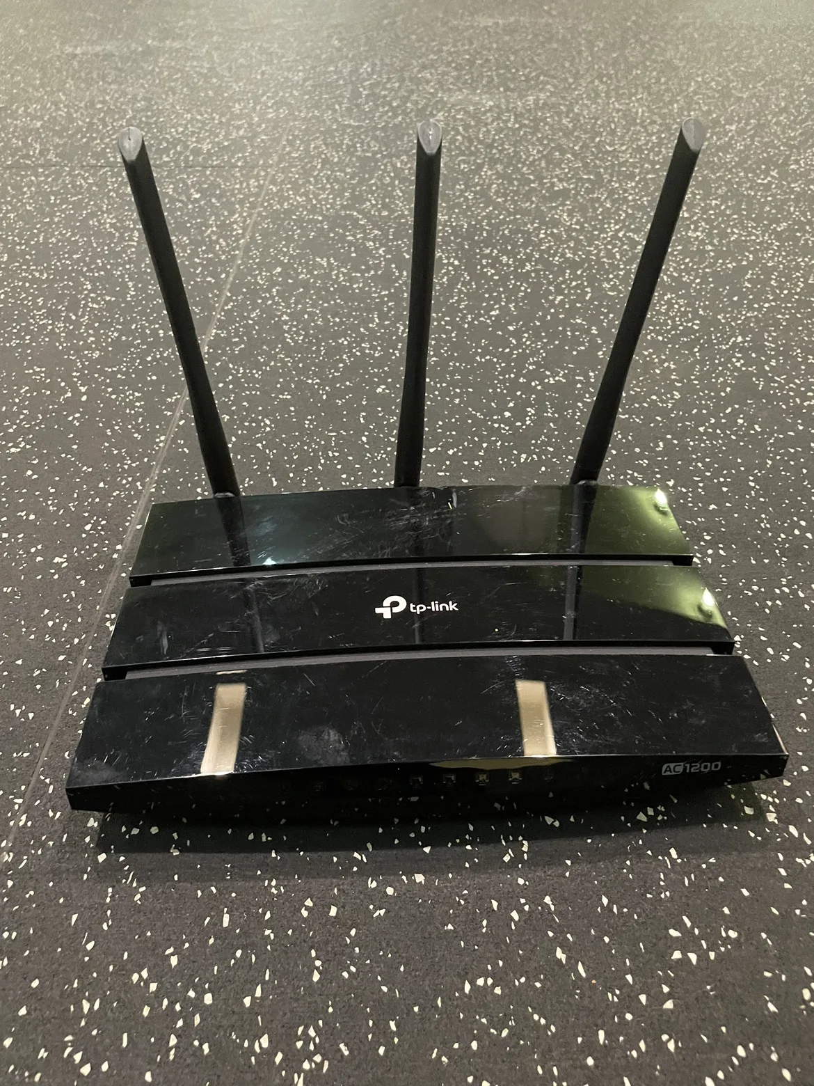 TP-Link Archer C1200 Wireless Router thumbnail