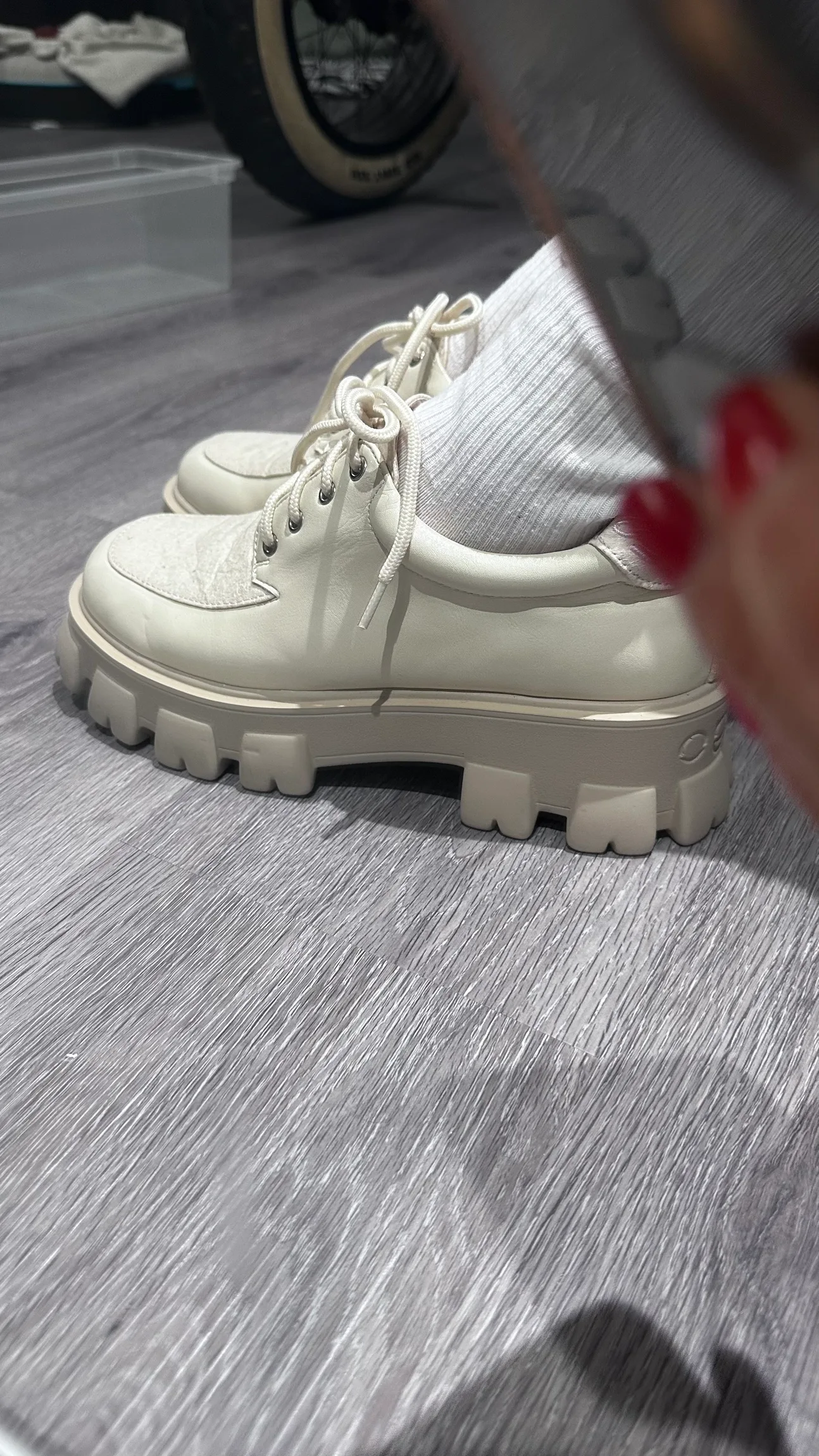 Cream Platform Oxfords image indicator(2)