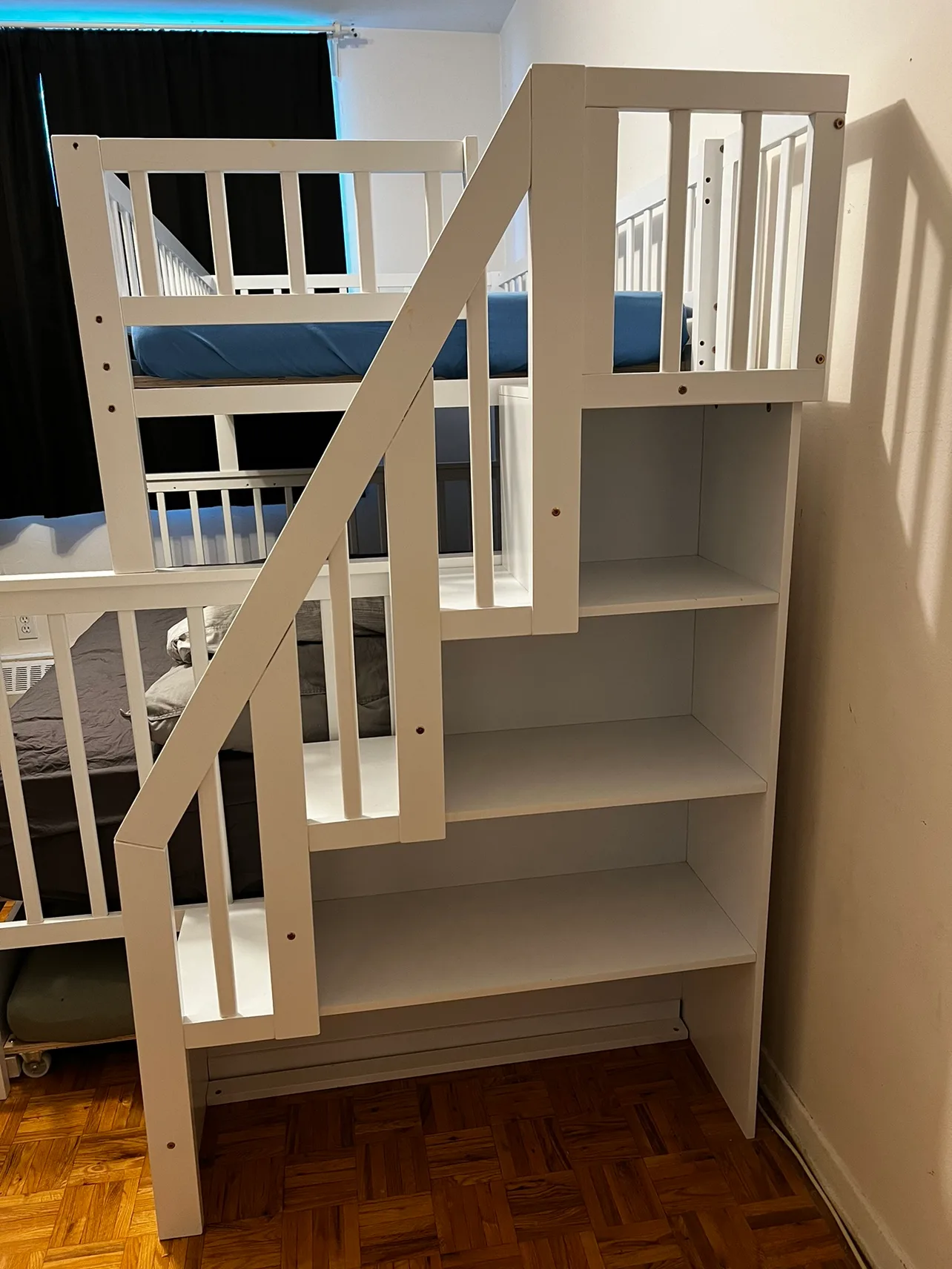 White Bunk Bed with Trundle image indicator(3)