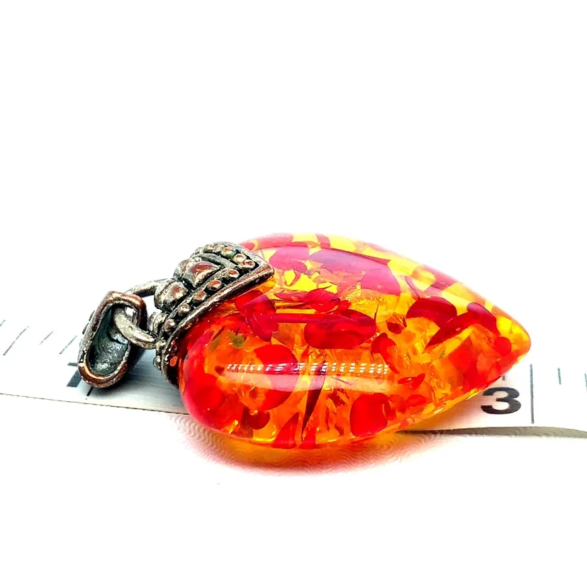 XL Heart Shaped Amber Pendant image indicator(3)