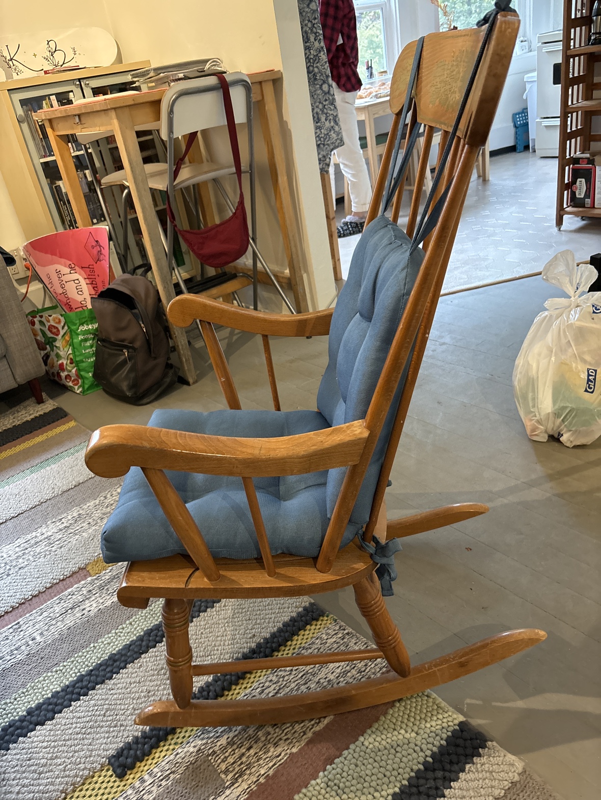 Wooden Rocking Chair - photo 2
