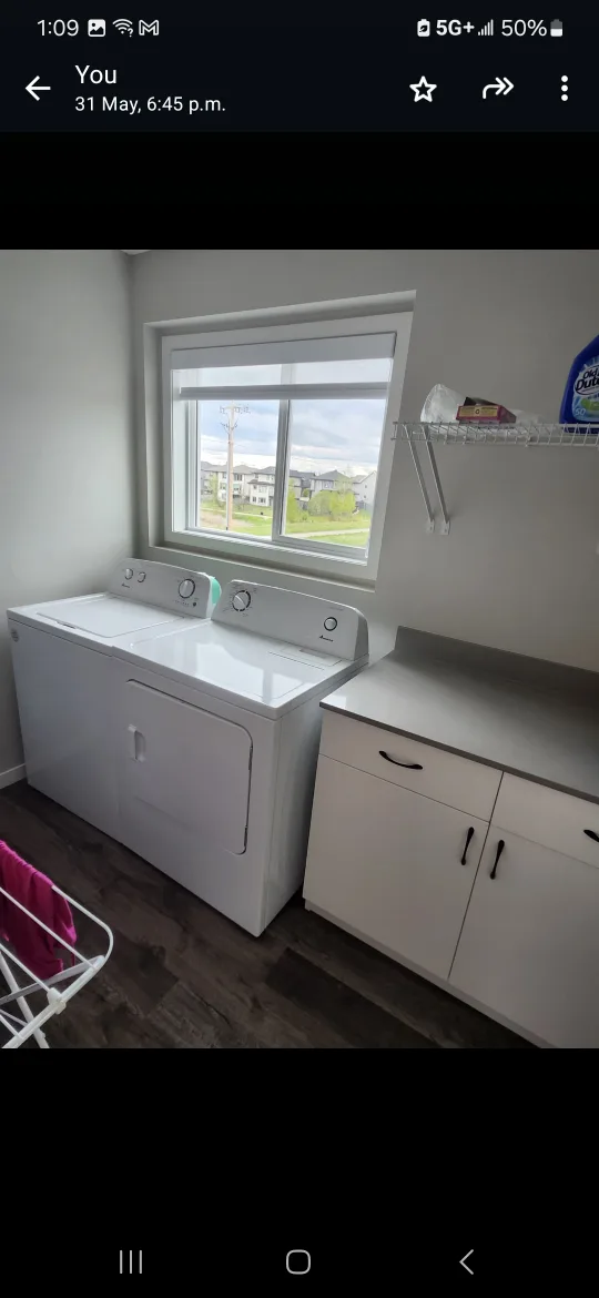 One private room is available for rent image indicator(3)