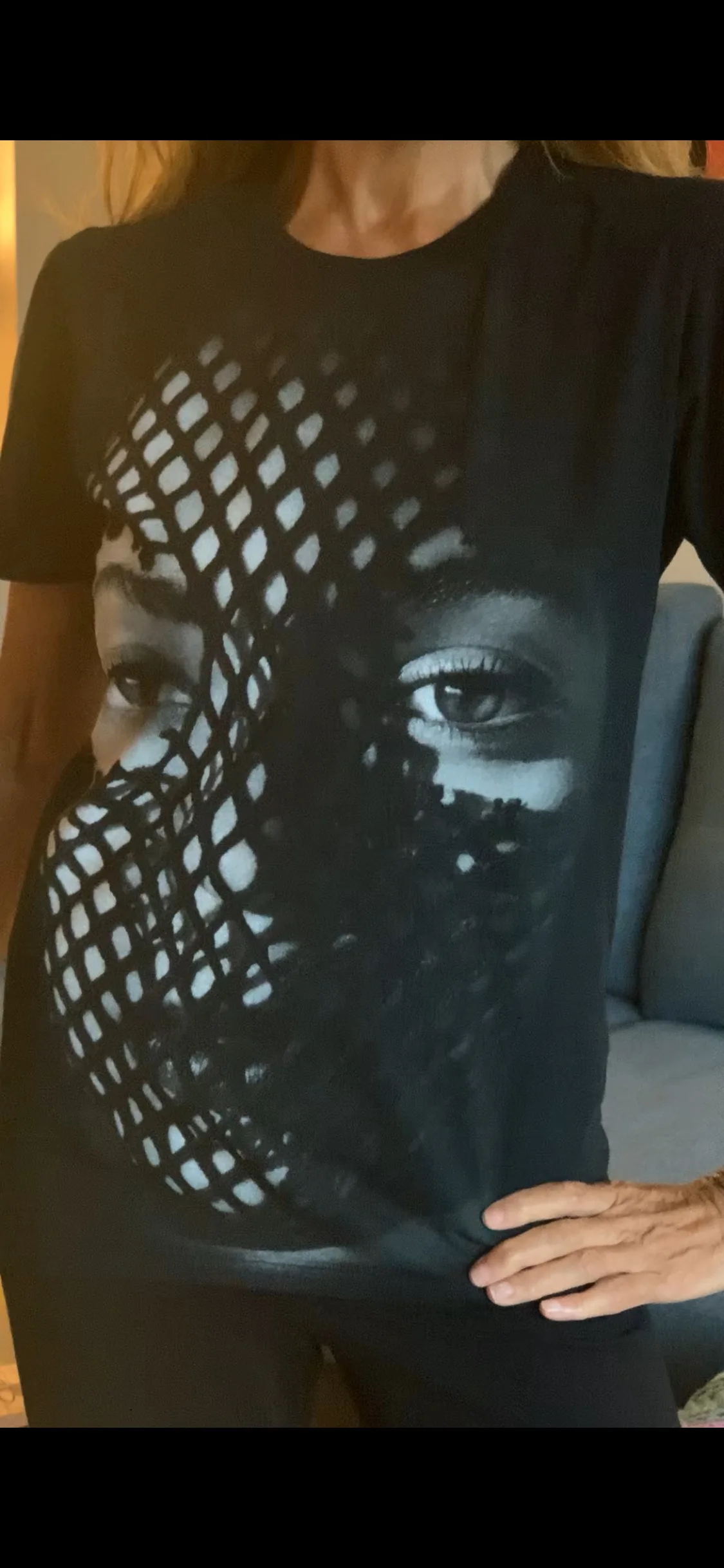 2014 Beyonce On The Run Tour T-Shirt image indicator(2)