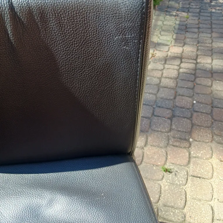 IKEA Bar Stool image indicator(3)