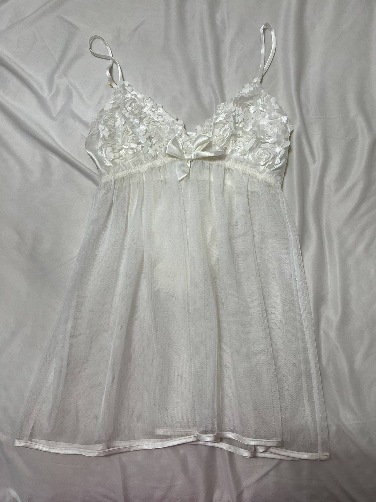 White Floral Satin and Mesh Babydoll - photo 4