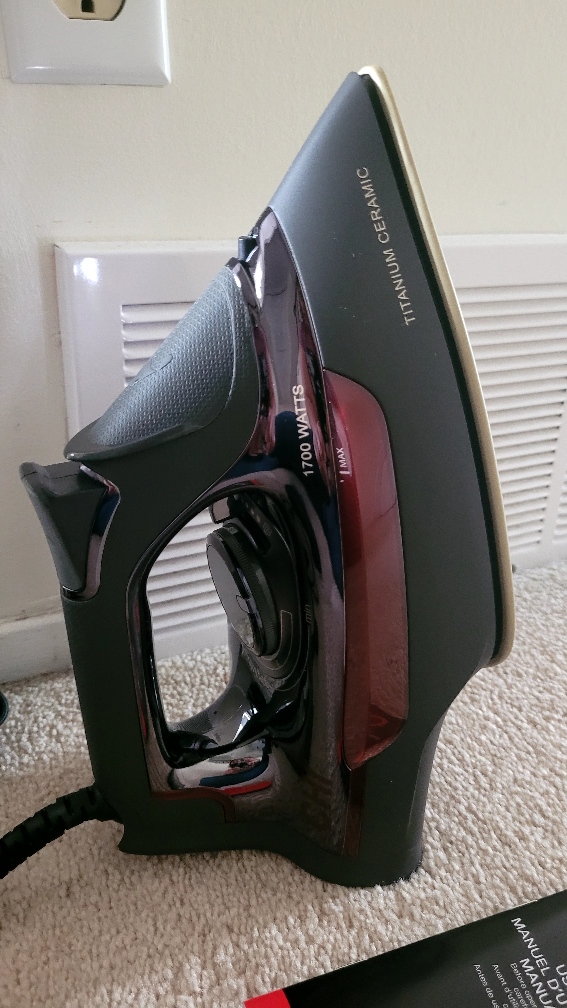 New CHI Steam Iron - photo 4