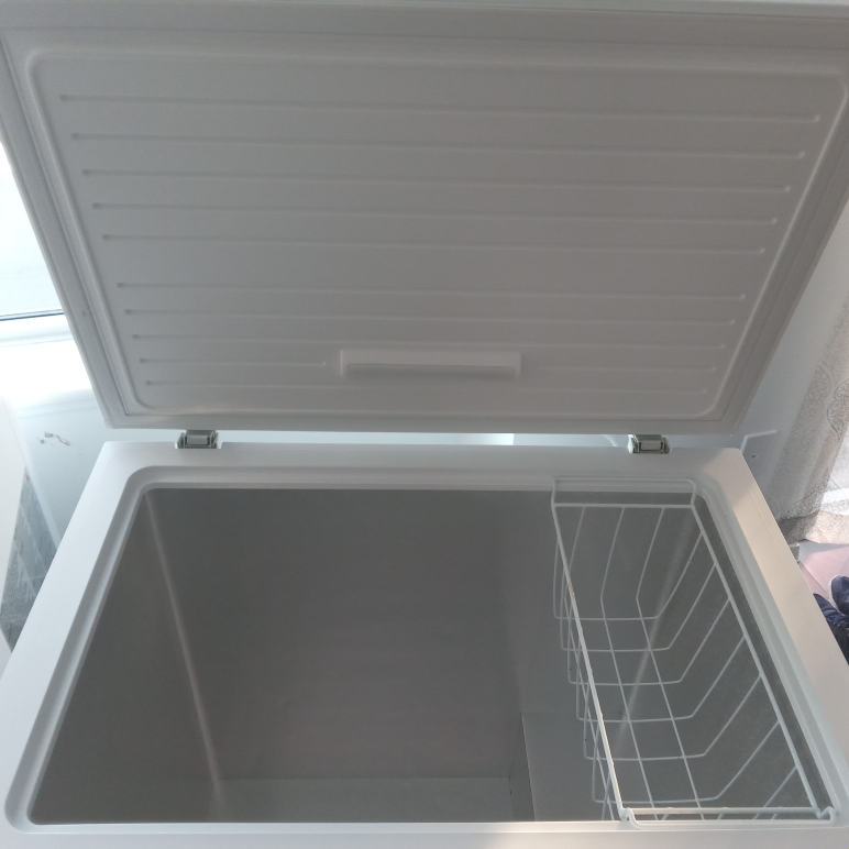 Insignia Chest Freezer - photo 5