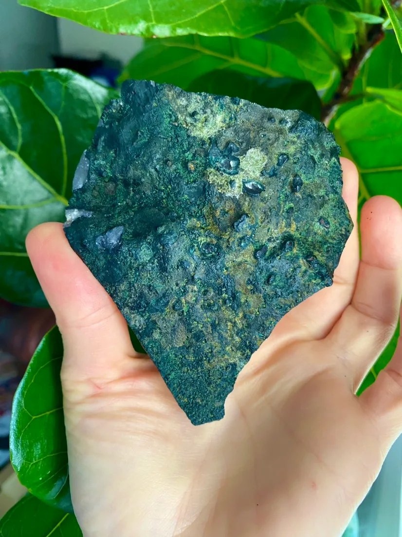 Amethyst Crystal Geode Cluster image indicator(9)