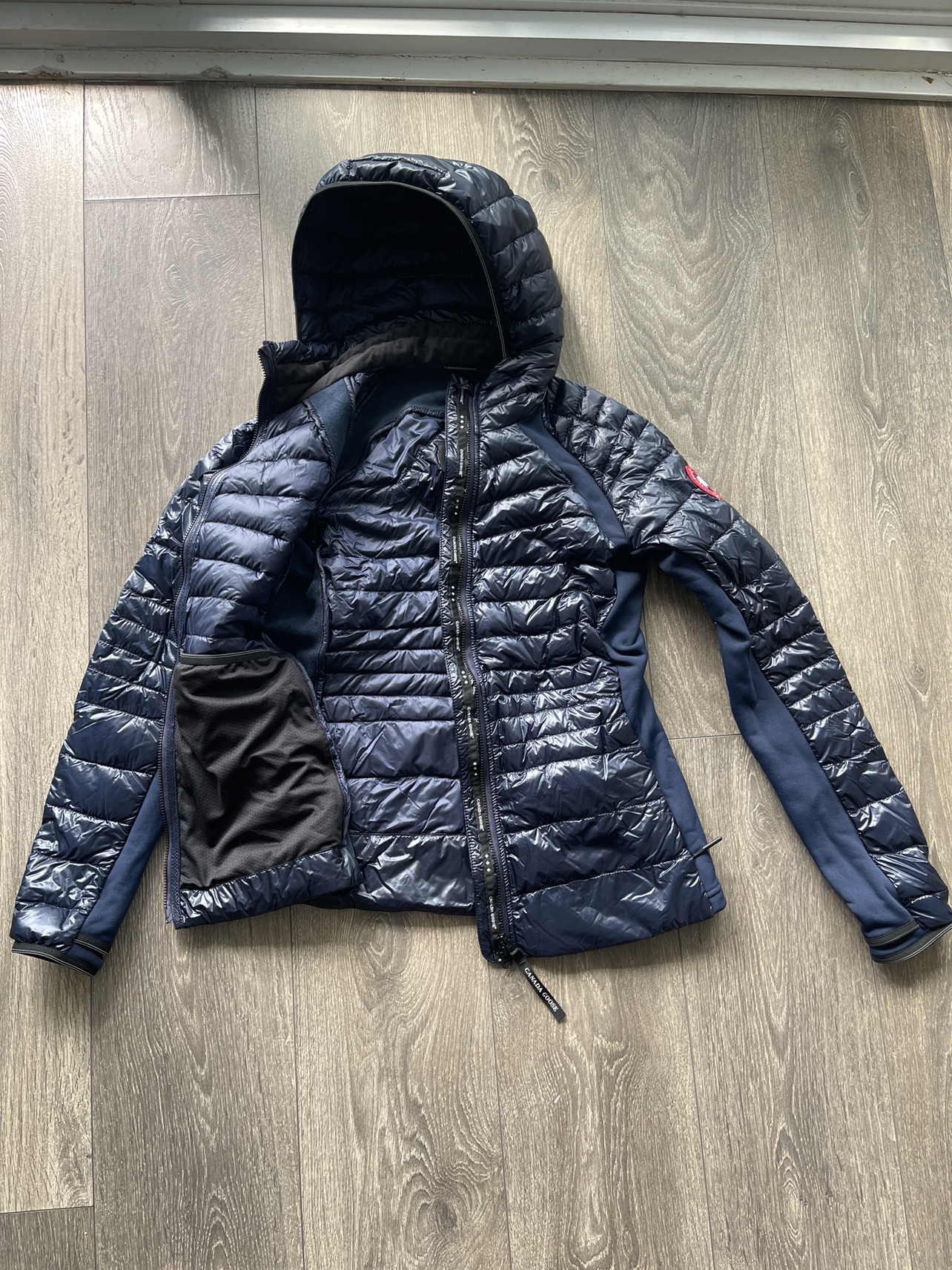 *PRICE DROP* Canada Goose Hybridge Lite Jacket - photo 3