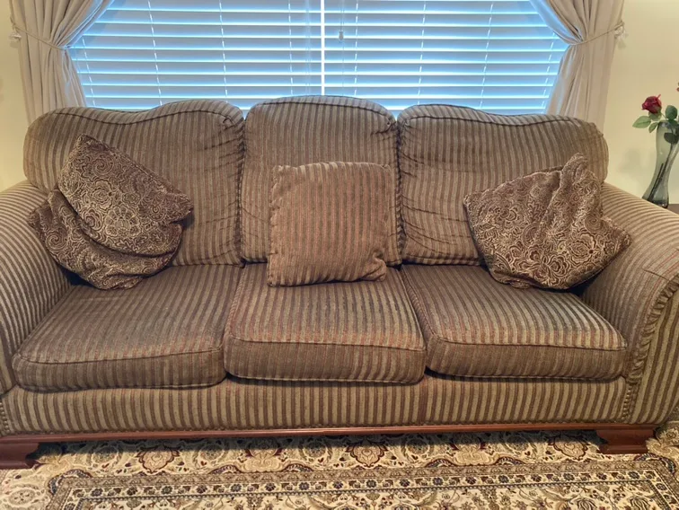 Striped Sofa image indicator(2)