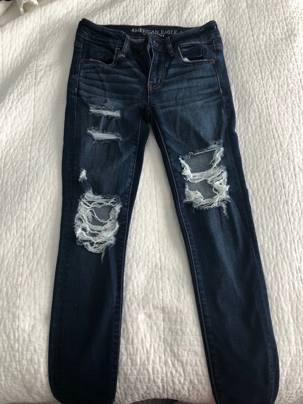 Ripped Jeans Bundle (AE + AF) image indicator(7)