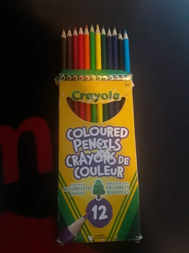Crayola Coloured Pencils 🖍️ thumbnail
