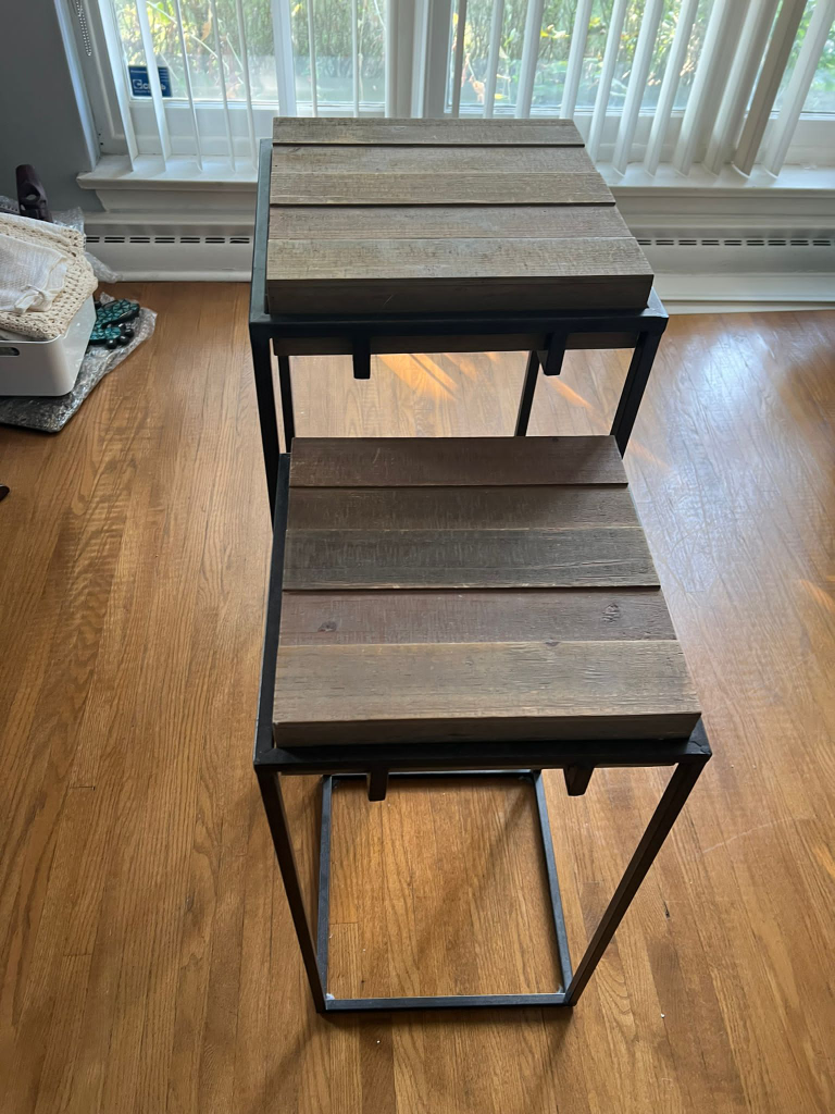 Set of 2 Nesting Tables