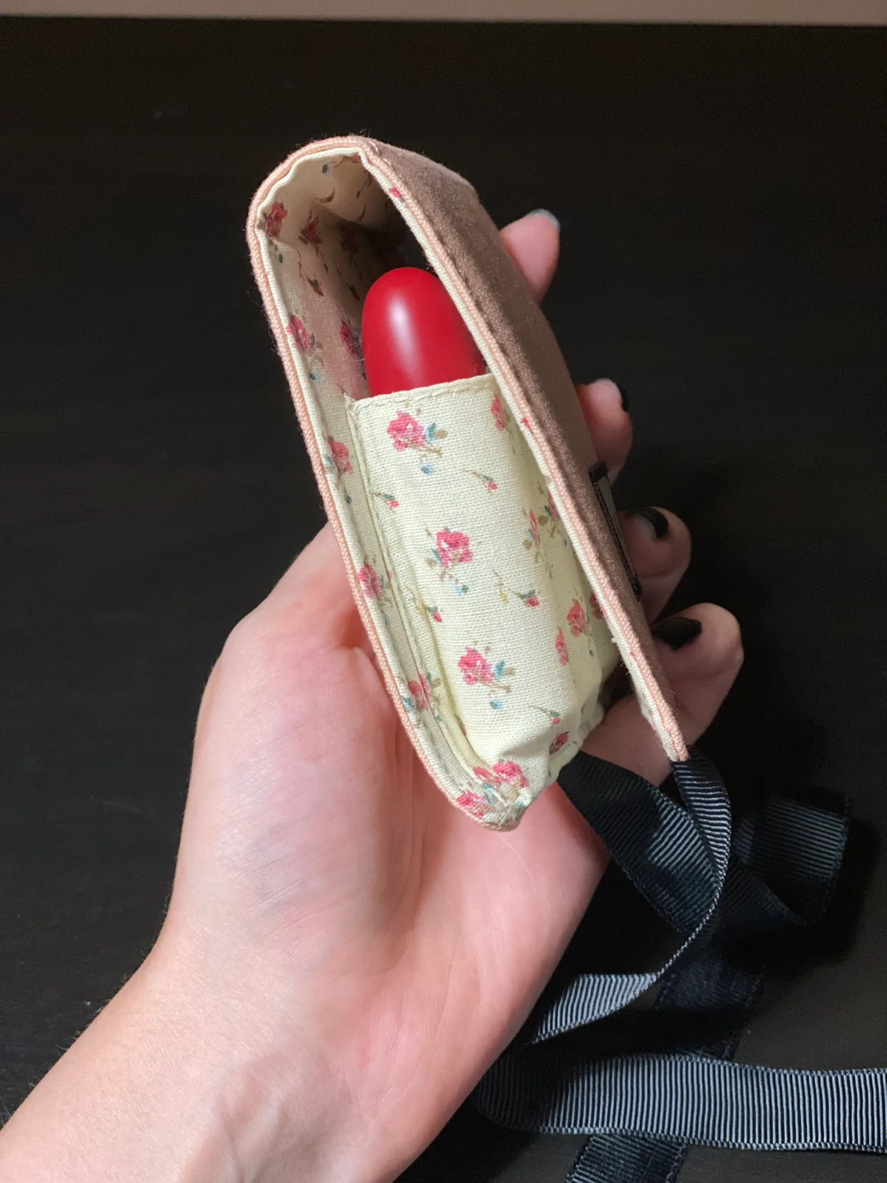 Gucci Beauty Cosmetics Pink Makeup Lipstick Pouch image indicator(6)