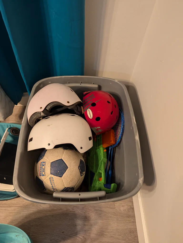 Storage bin with items thumbnail