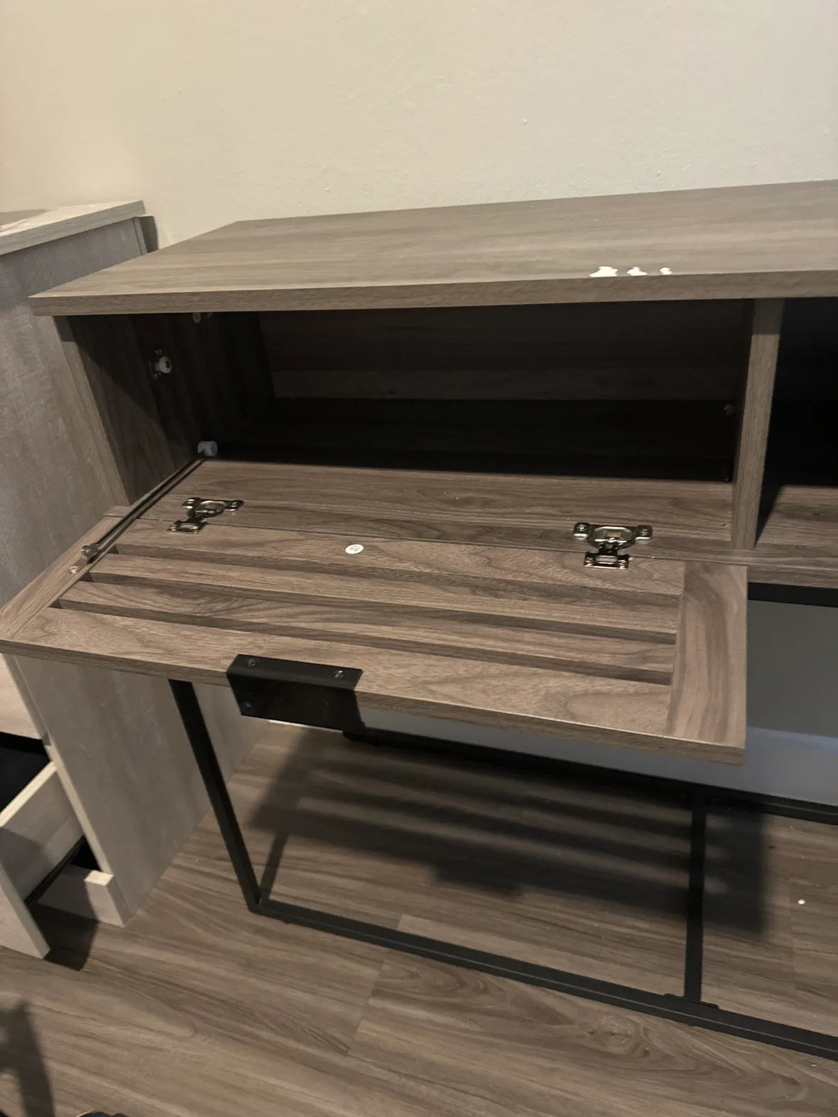 *DEAL* 42’’ console table from Wayfair, OG price $250 🧡 image indicator(4)