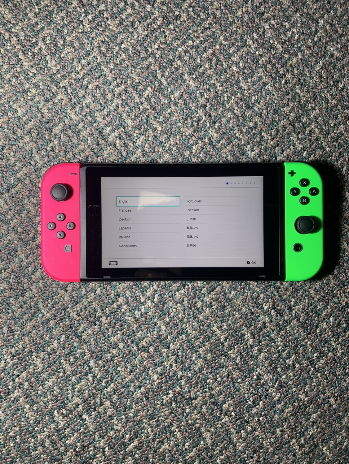 Nintendo Switch Console with extra controller - photo 2